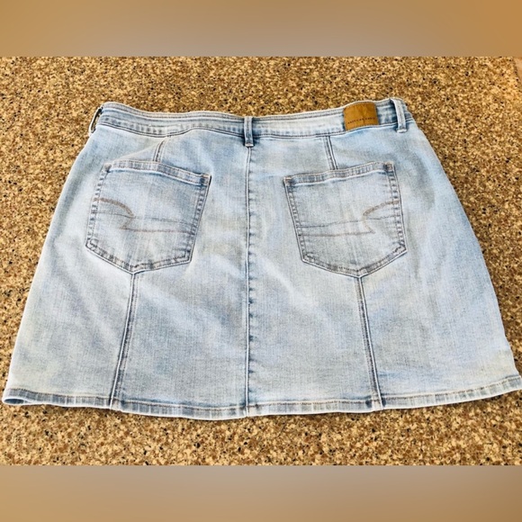 American Eagle Hi-rise A-line stretch denim button front skirt with pockets - Picture 7 of 7